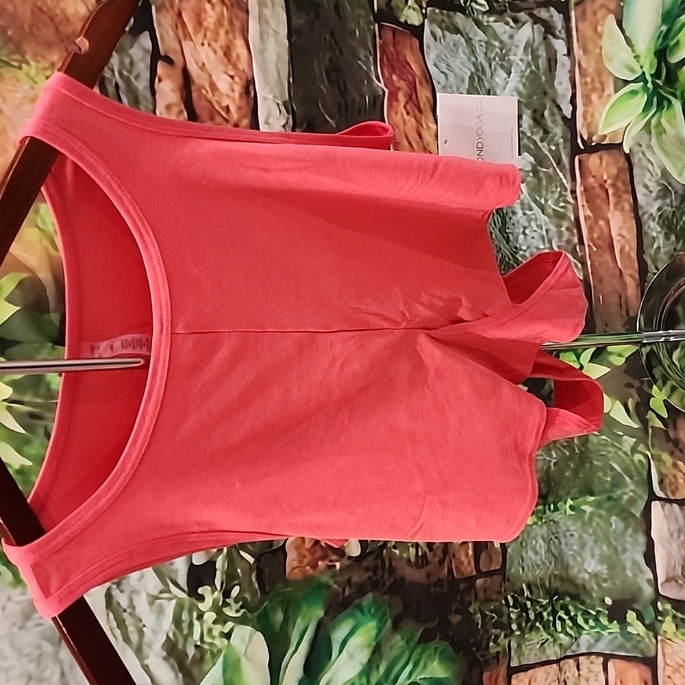 Beyond Yoga Stylish Coral Cutout Tank Top NWT - Picture 7 of 9
